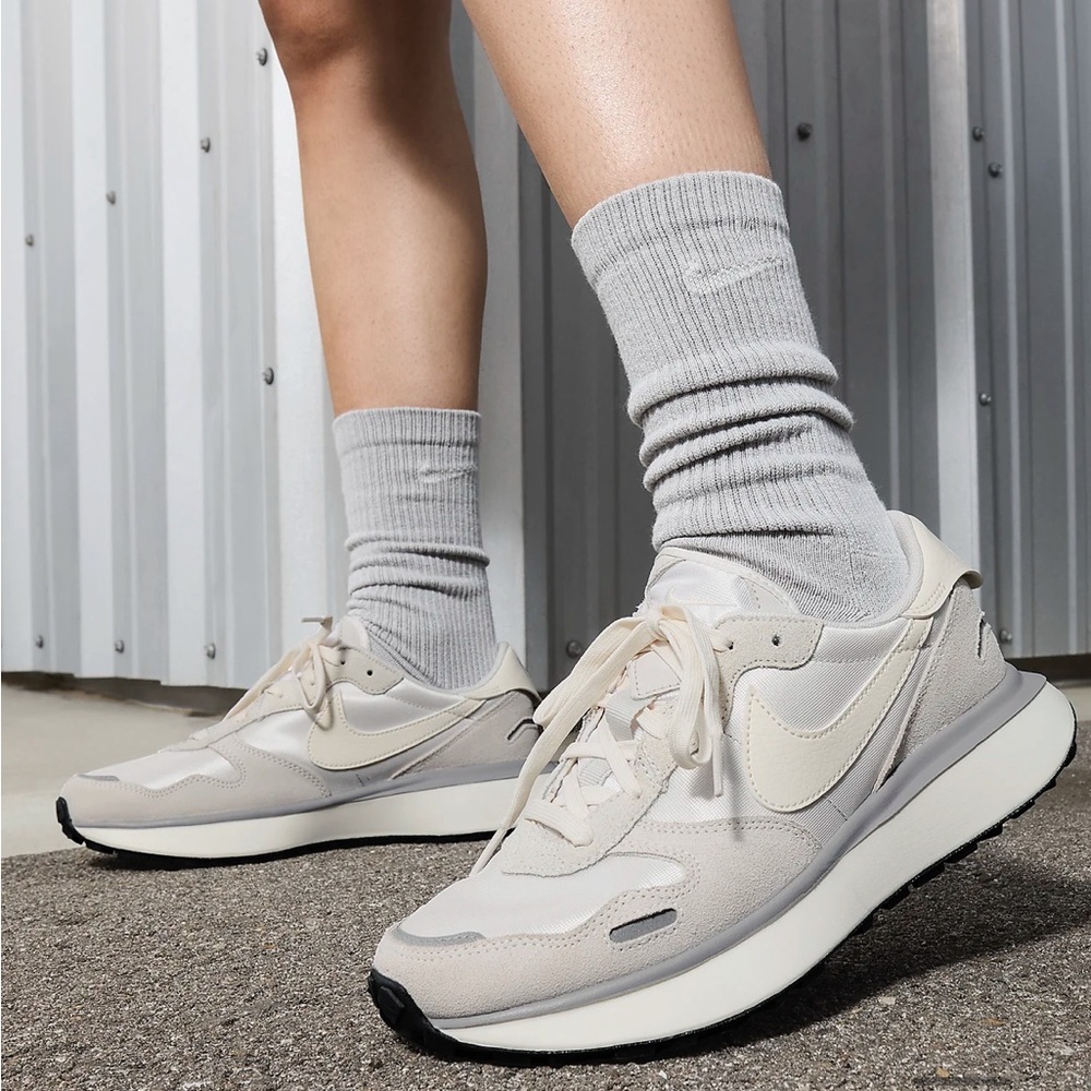 Nike Phoenix Waffle